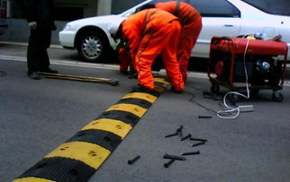 铸钢减速带 北京交通安全设施公司的专业安装与高清产品展示